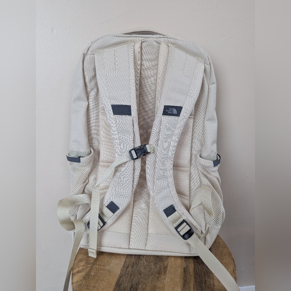 NWT! The North Face The Jester Backpack, Gravel/Cream, Women's Fit, 27L - Picture 5 of 15